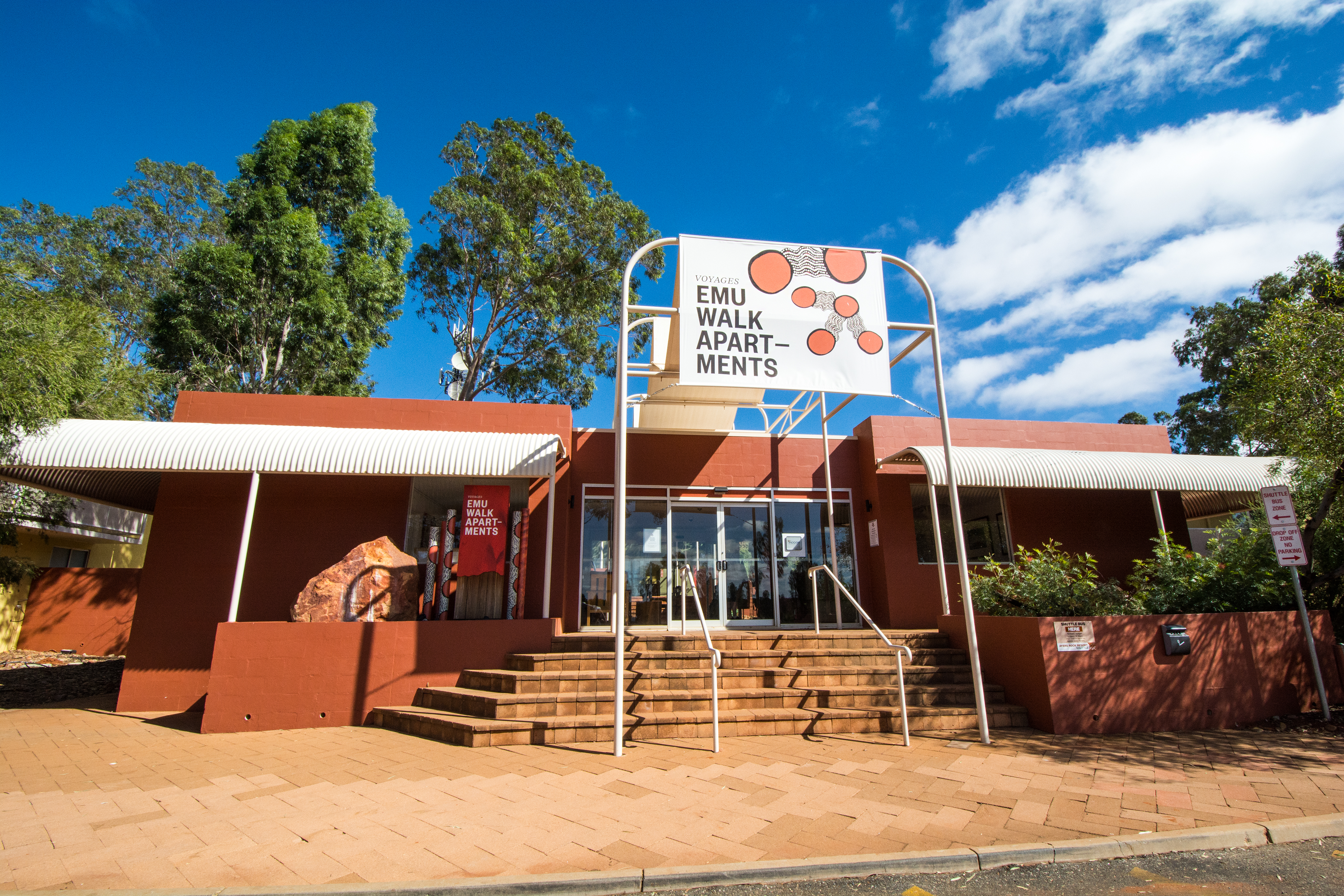 Emu Walk Apartments Exterior