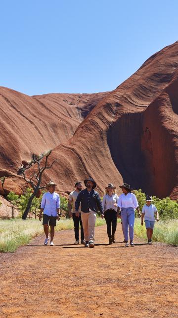 Uluru Guided Walk